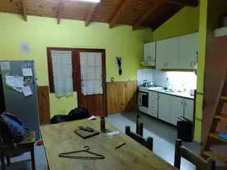 Vendo casa mas departamento en ingeniero White foto 4