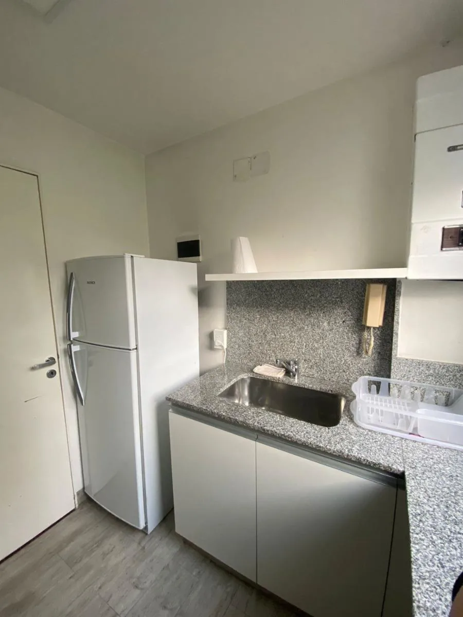 1-bedroom apartment in Palermo – photo 3 of 14