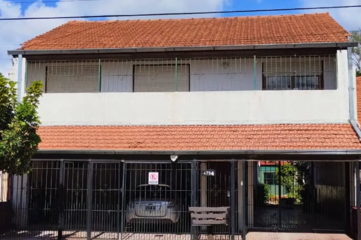 VENTA CASA MAS LOCAL MAS 3 DEPARTAMNTOS LOTE 450M2