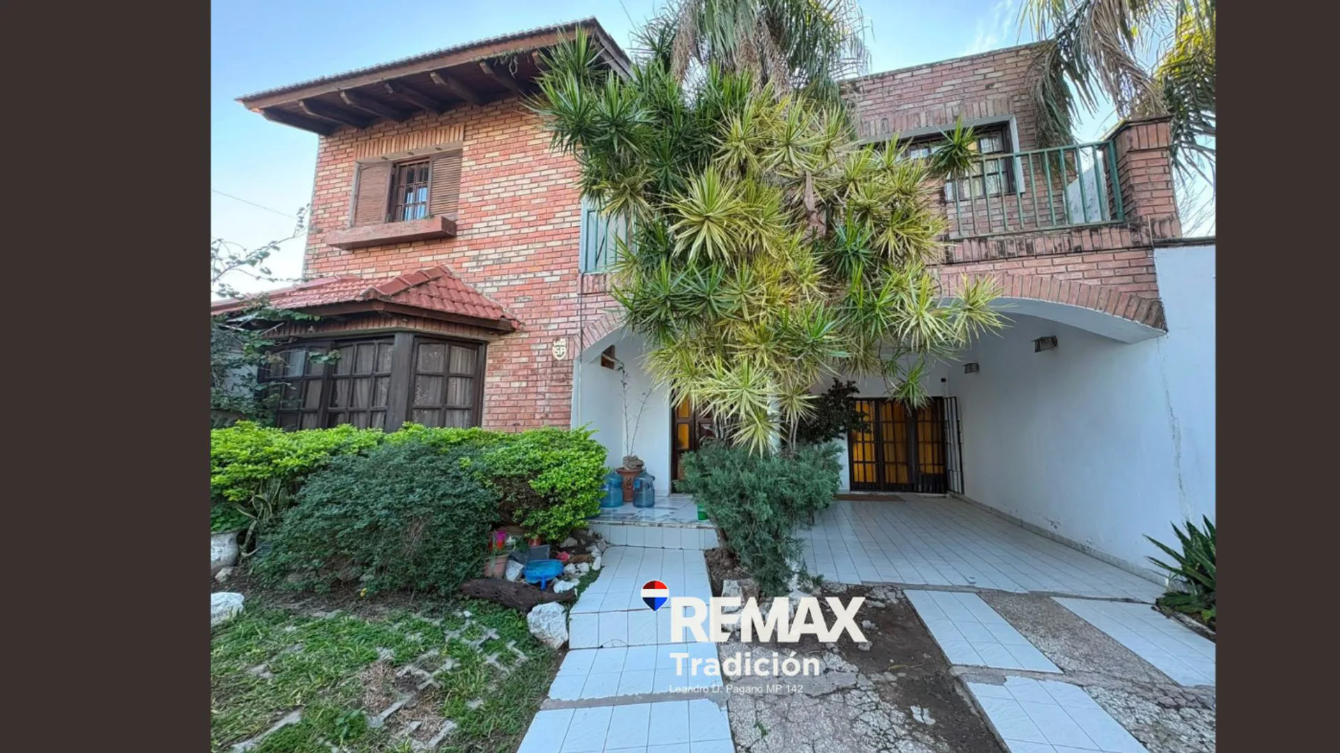 Casa tipo dúplex en excelente ubicación foto 2