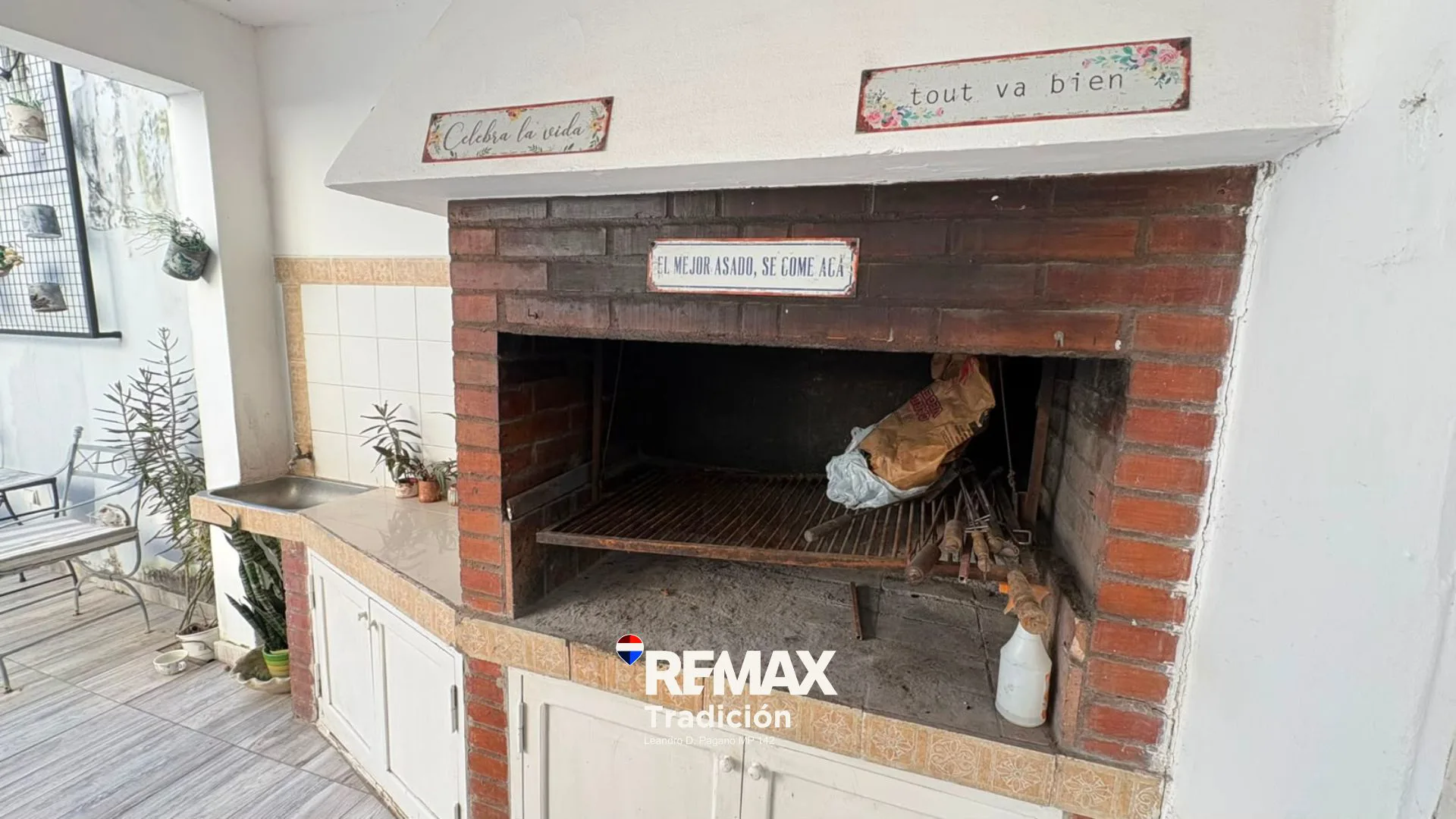 Casa tipo dúplex en excelente ubicación foto 4