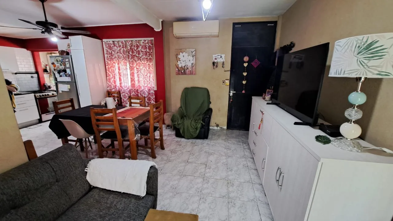 DEPARTAMENTO DE 4 AMBIENTES REFORMADO A NUEVO EN EXCELENTE ESTADO, EN PLANTA BAJA, Barrio Mascias Grupo 2 - Villa Lugano foto 2