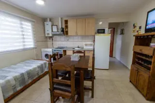 VENTA CASA + 3 DEPARTAMENTOS ORIENTADO A RENTA foto 4