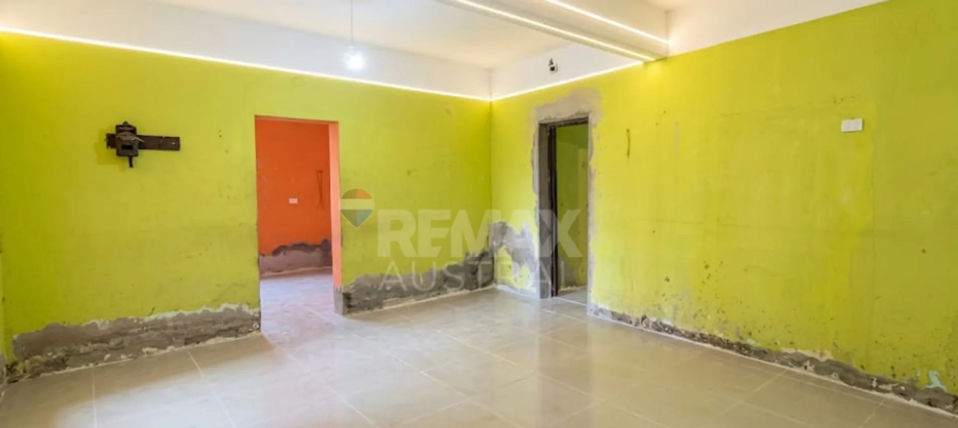 DEPARTAMENTO + CASA A REFACCIONAR foto 3