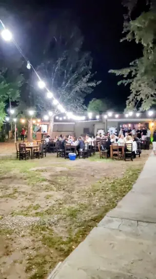VENTA DE FONDO DE COMERCIO RUBRO RESTO BAR foto 3