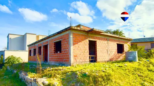 CASA EN VENTA EN CONSTRUCCION VAQUEROS 3 DORM