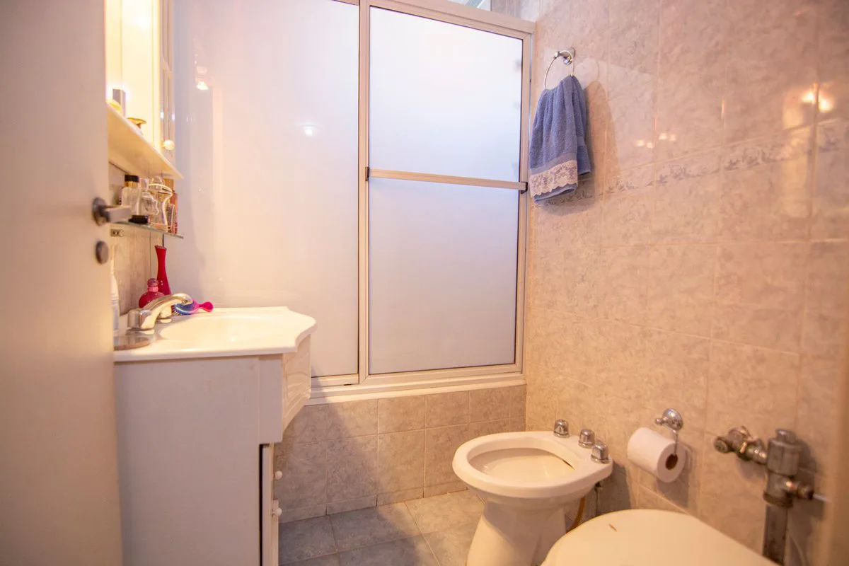 Venta Depto 4 Amb Almagro con Balcon Aterrazado foto 4