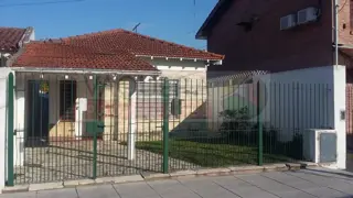 Impecable chalet de 4 ambientes en una planta con jardin y pileta foto 1