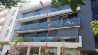 Oportunidad!! Departamento 2 dormitorios frente, balcon amplio con cochera foto 1