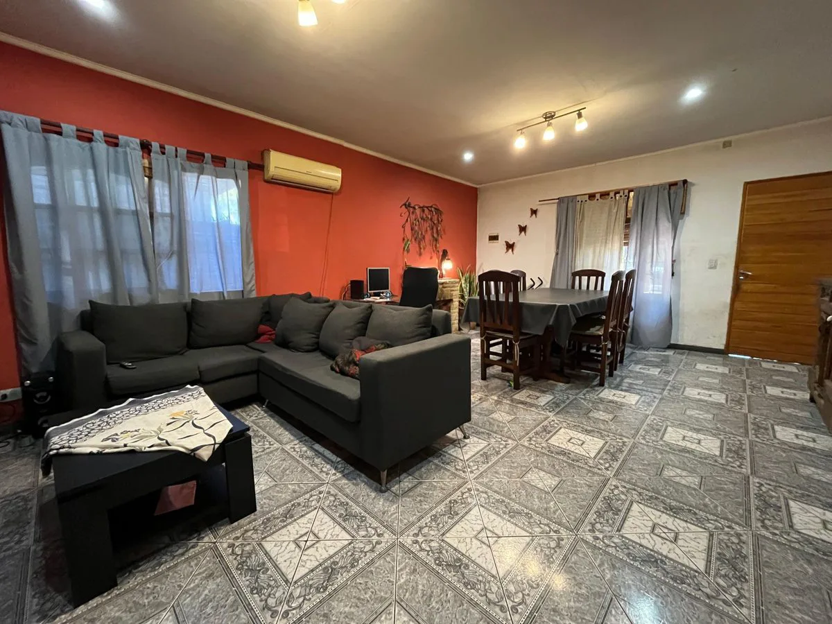 CASA VENTA 5 AMB GARAGE APTA CRÉDITO BURZACO foto 2