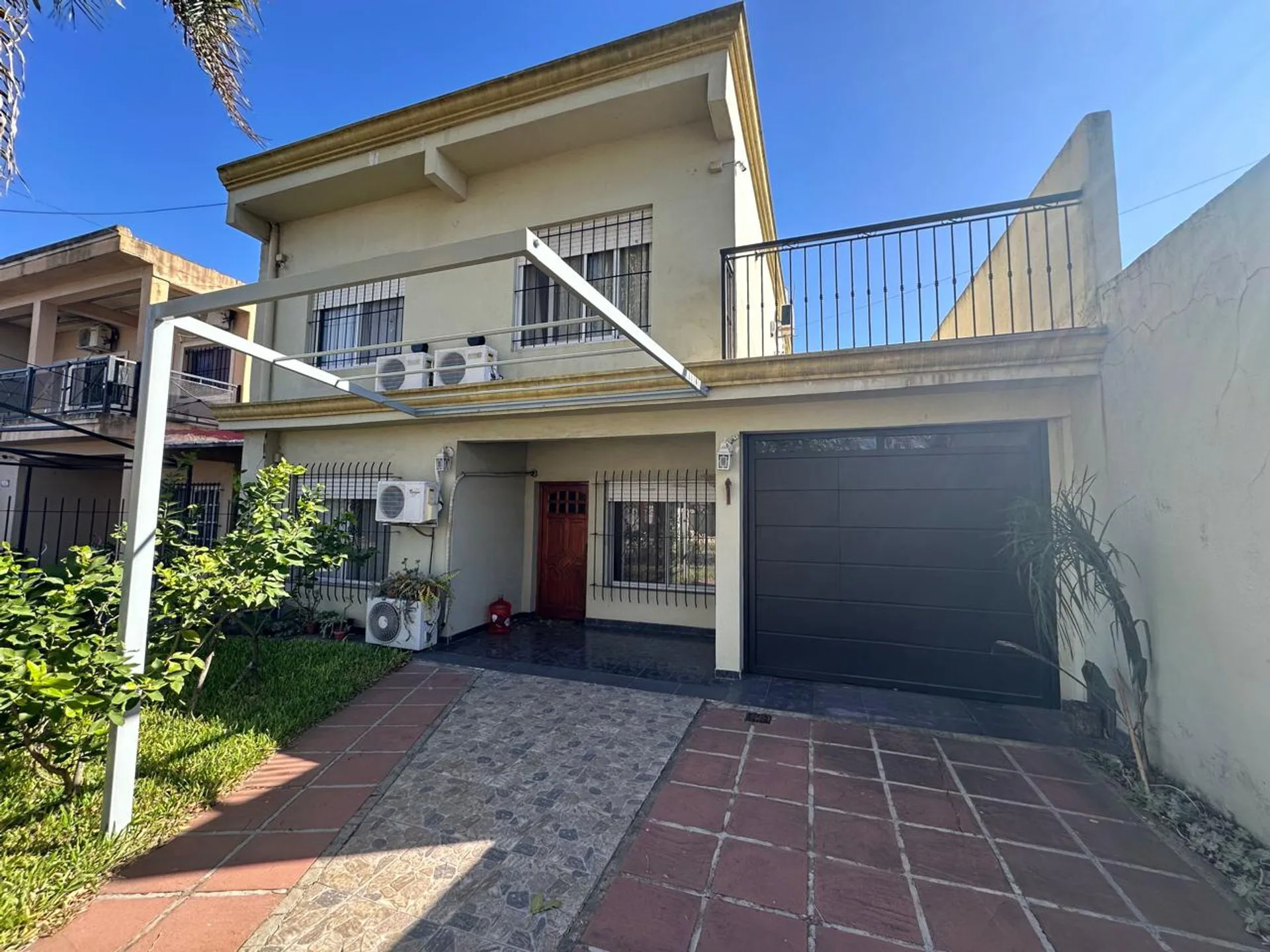 VENTA DE CASA 7 AMBIENTES EN TIGRE  C/ COCHERA foto 2