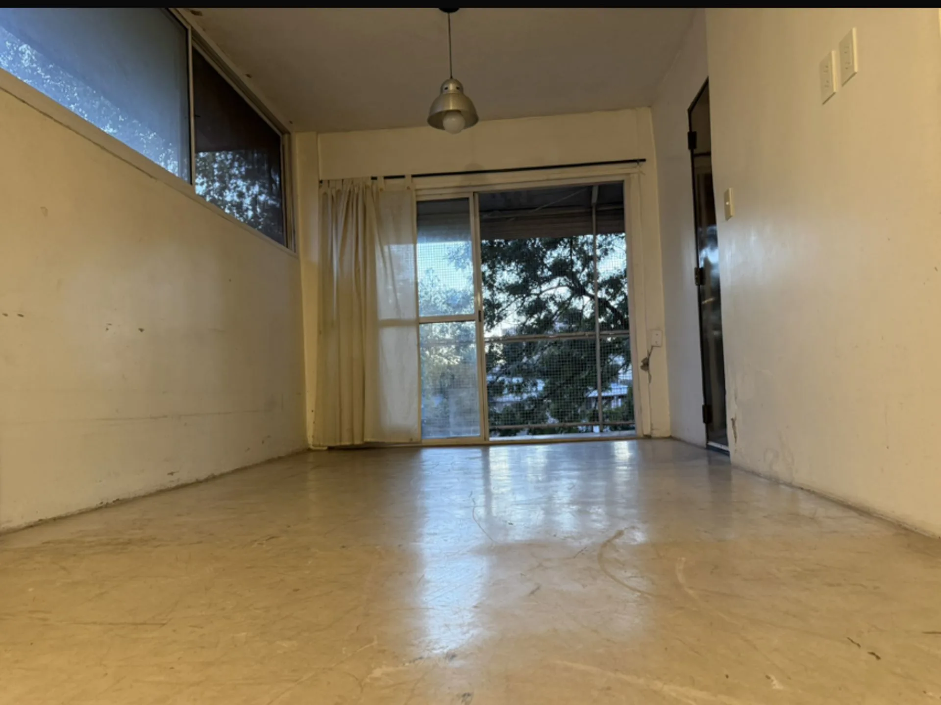 DEPTO VENTA TIGRE CENTRO 3 AMB.-POR ESCALERA 1°- foto 3