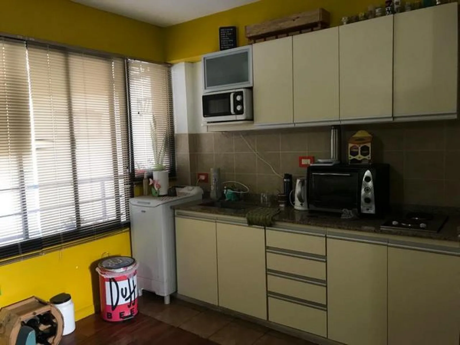 DEPARTAMENTO MONOAMBIENTE AMPLIO EN EDIFICI DE 3 PLANTAS foto 3