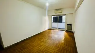 VENTA DPTO 4 AMB FRENTE C/PATIO-BALCÓN CABALLITO foto 1