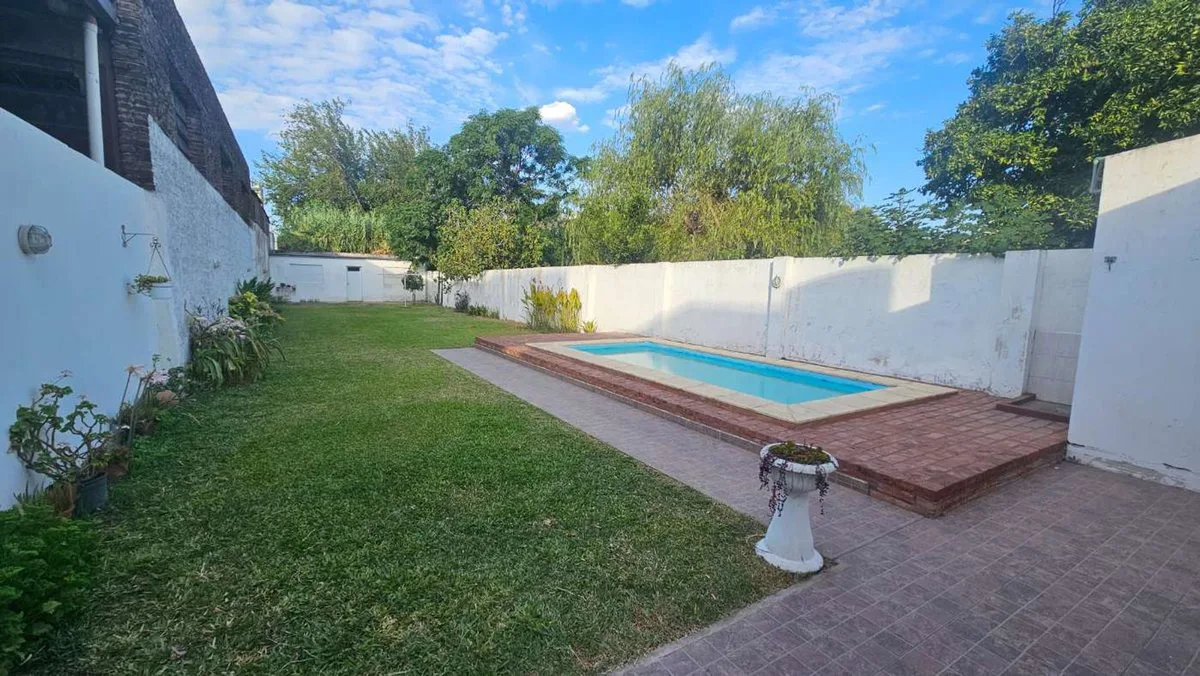 VENTA CASA 2 DORM + DPTO 2 DORM CENTRO SAN NICOLAS