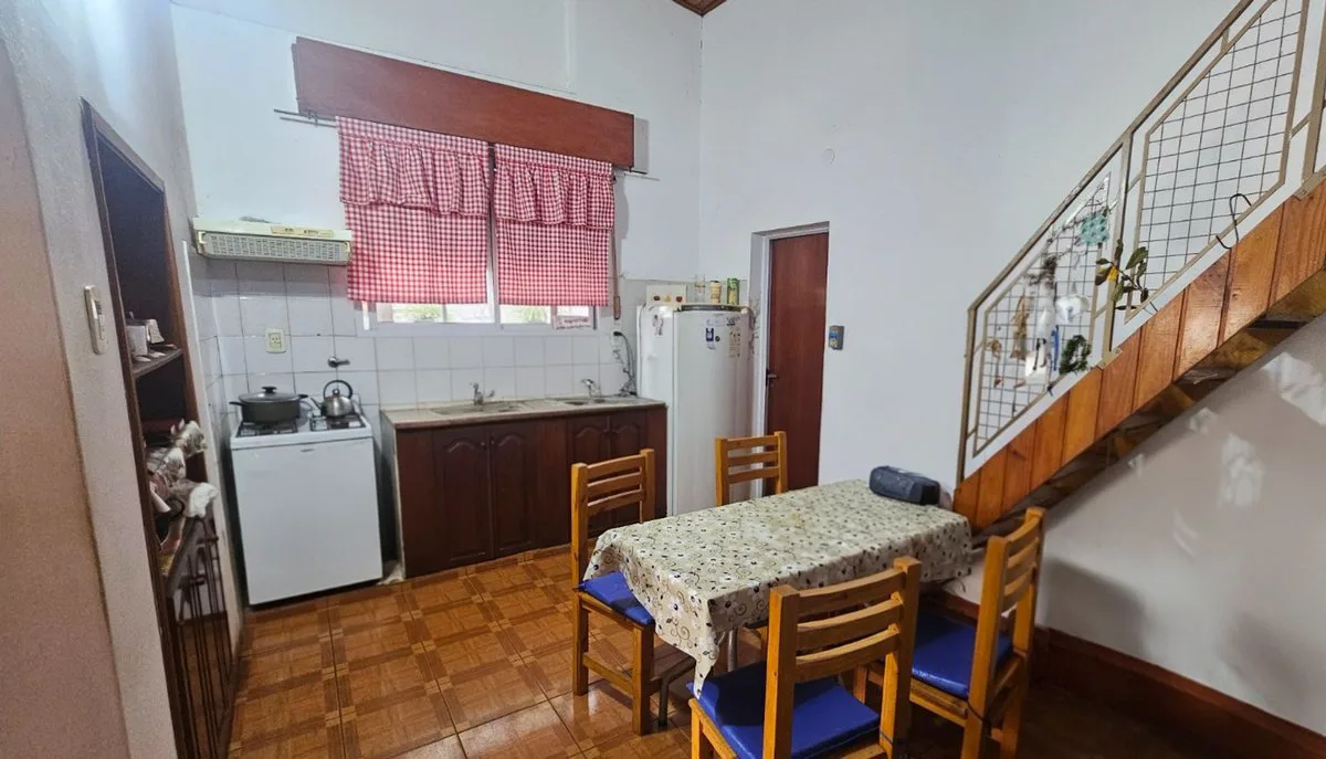 VENTA CASA 2 DORM + DPTO 2 DORM CENTRO SAN NICOLAS foto 4