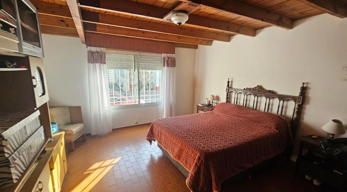 VENTA CASA 2 DORM + DPTO 2 DORM CENTRO SAN NICOLAS foto 5