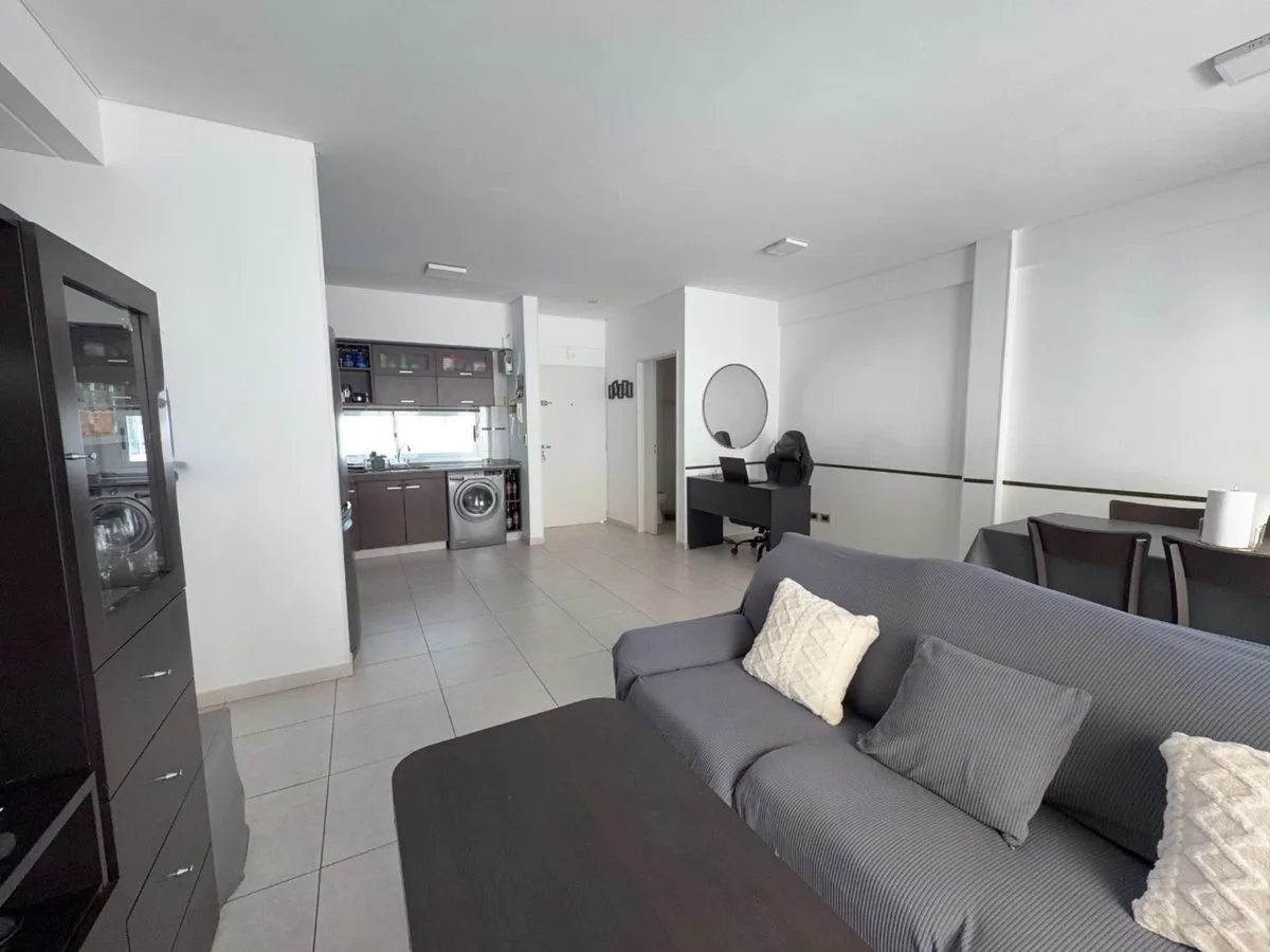VENTA DEPTO 3AMB CON COCHERA Y TERRAZA foto 2