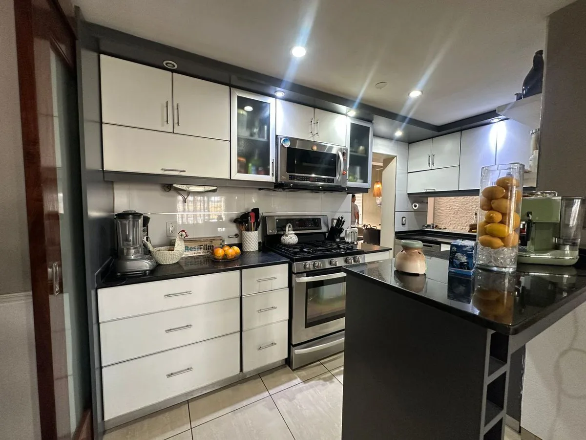 VENTA DE CASA DE CATEG. SOBRE ACCESO ESTE, MAIPU foto 4