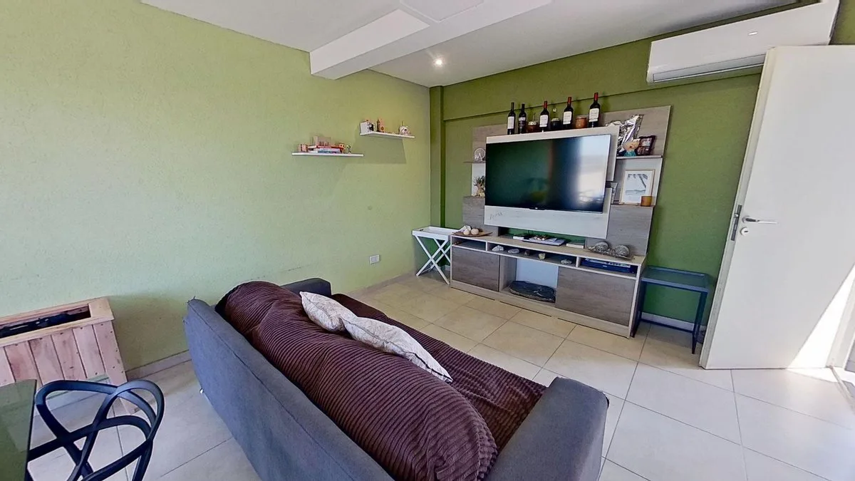 VENTA DEPARTAMENTO 3 AMBIENTES AMPLIO C/ COCHERA foto 5