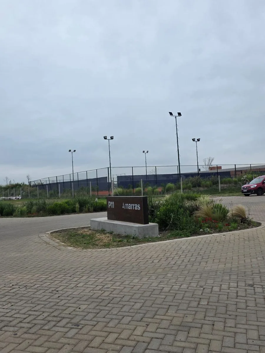 LOTE VENTA BARRIO AMARRAS PUERTOS  AL LAGO CENTRAL foto 3