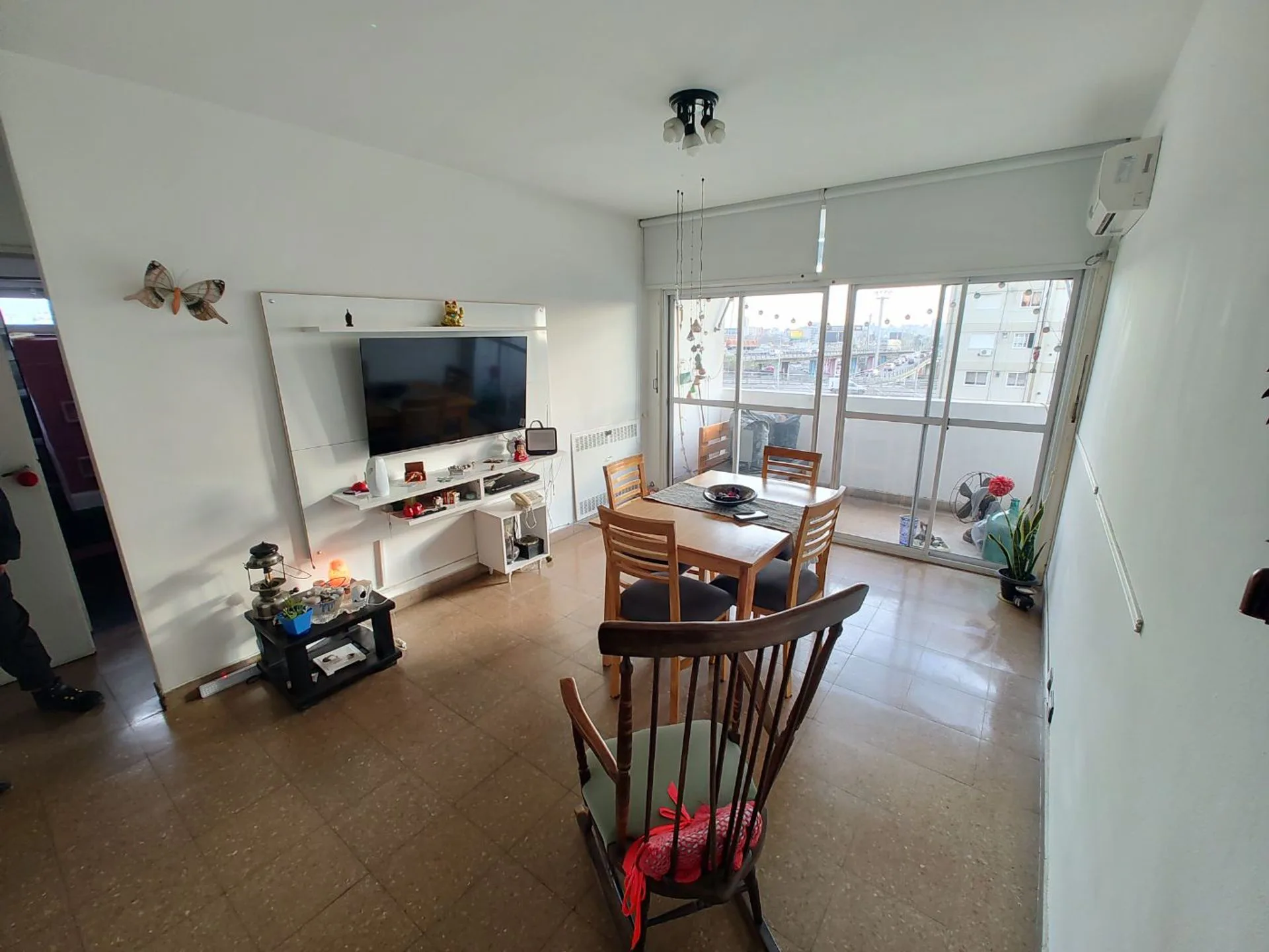 Venta 3 Amb Frente Piso 7 Balcón Luz Versalles. foto 2