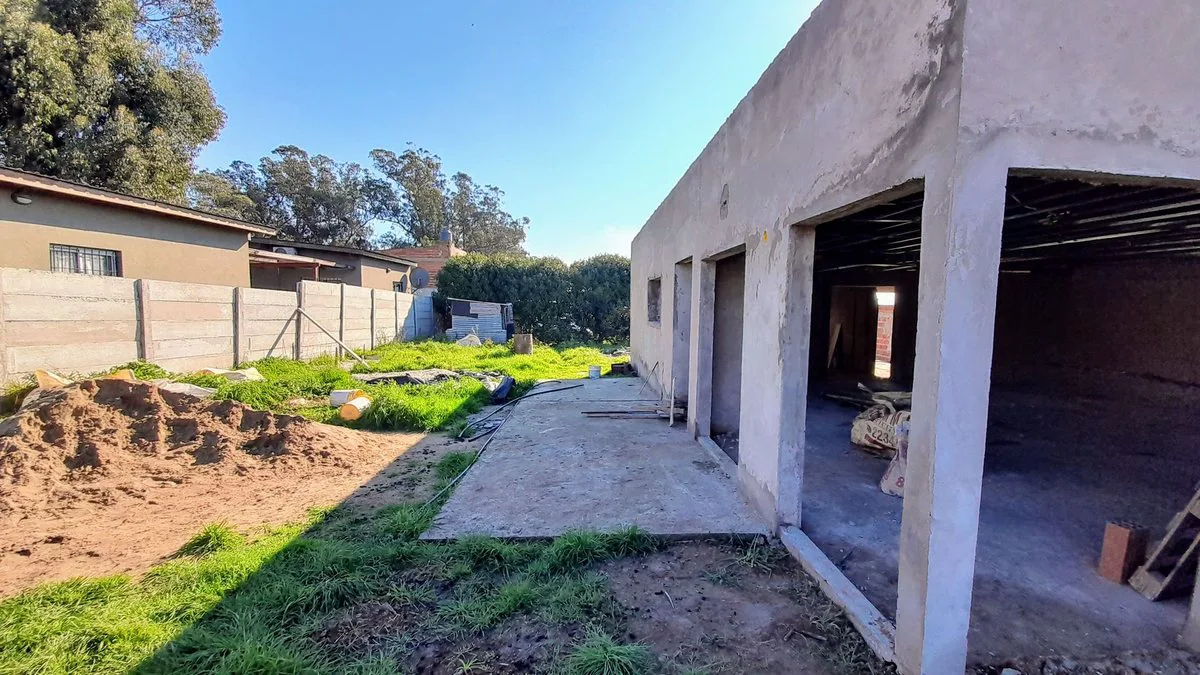 VENTA CASA A TERMINAR 3 AMBIENTES-ACANTILADOS foto 4