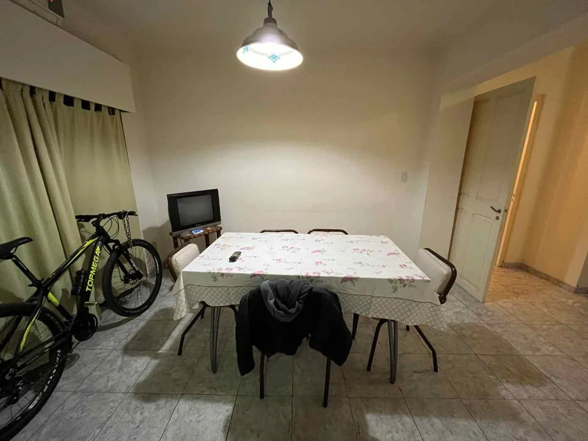 VENTA Departamento de 2 Dormitorios en Centro 3 foto 4