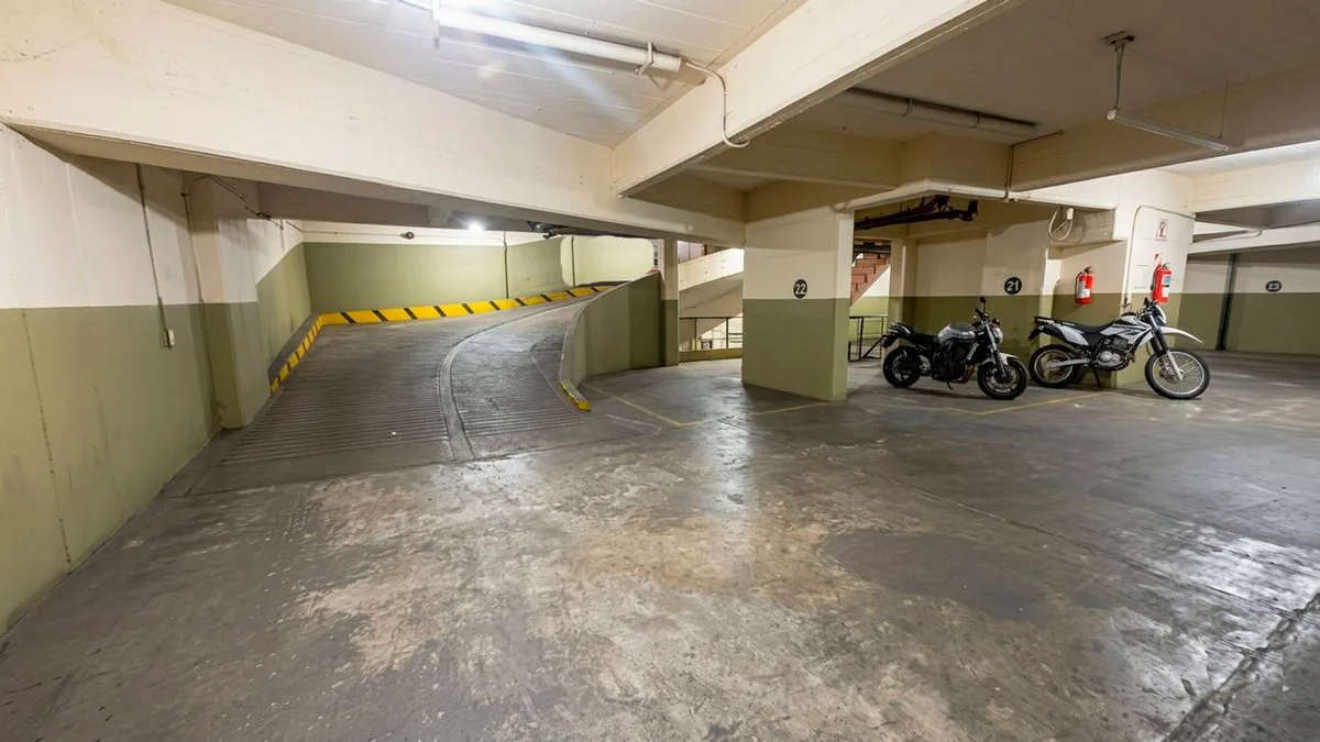 Venta Pack Cocheras Fija Cubiertas 10 m² - Abasto foto 5