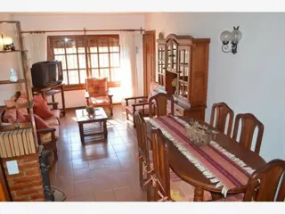 PRECIOSO DEPARTAMENTO ZONA CÉNTRICA GESELL 4 AMBIENTES foto 5