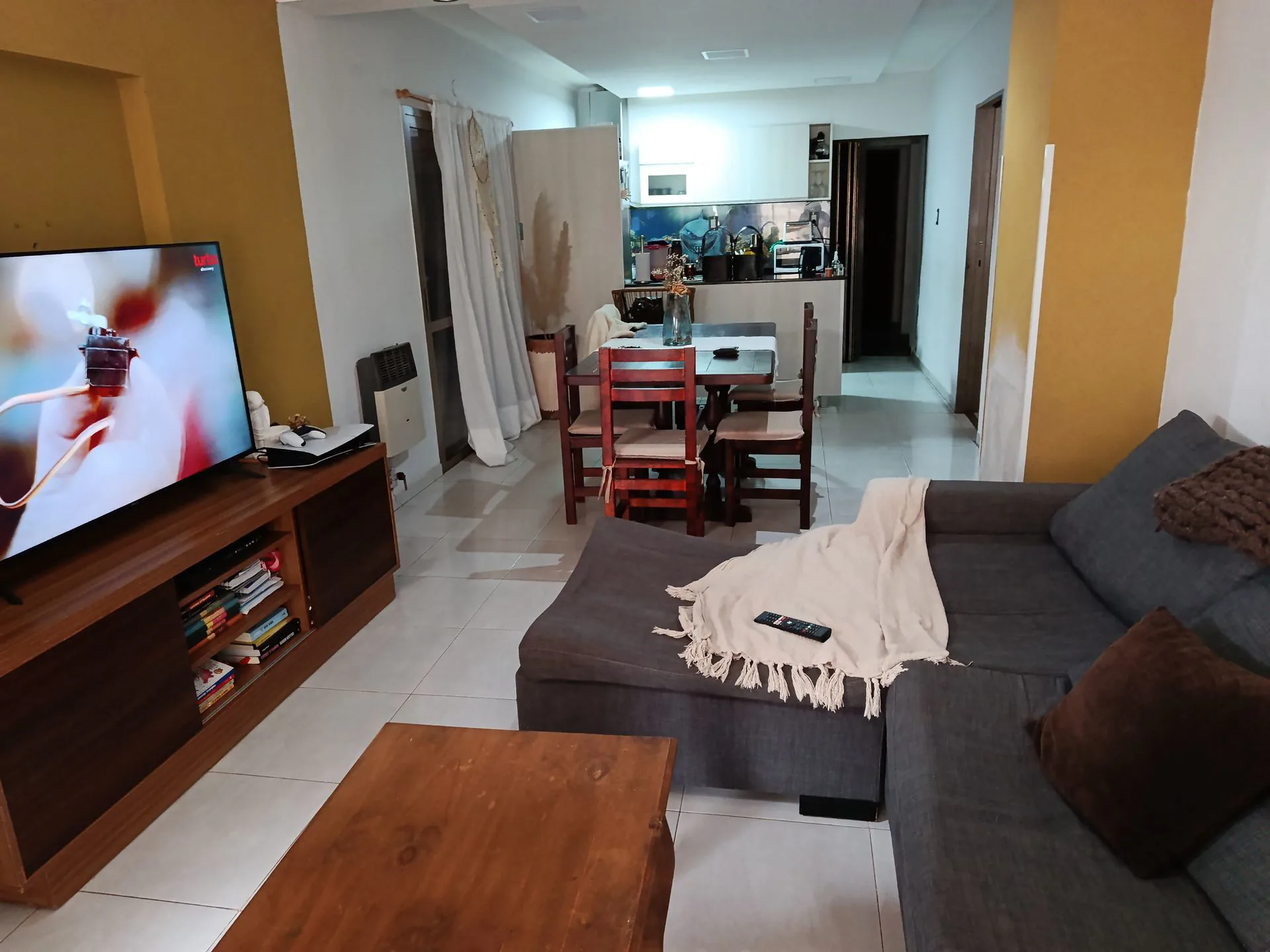 VENTA CASA 3 DORMITORIOS MAS SALON COMERCIAL. foto 3