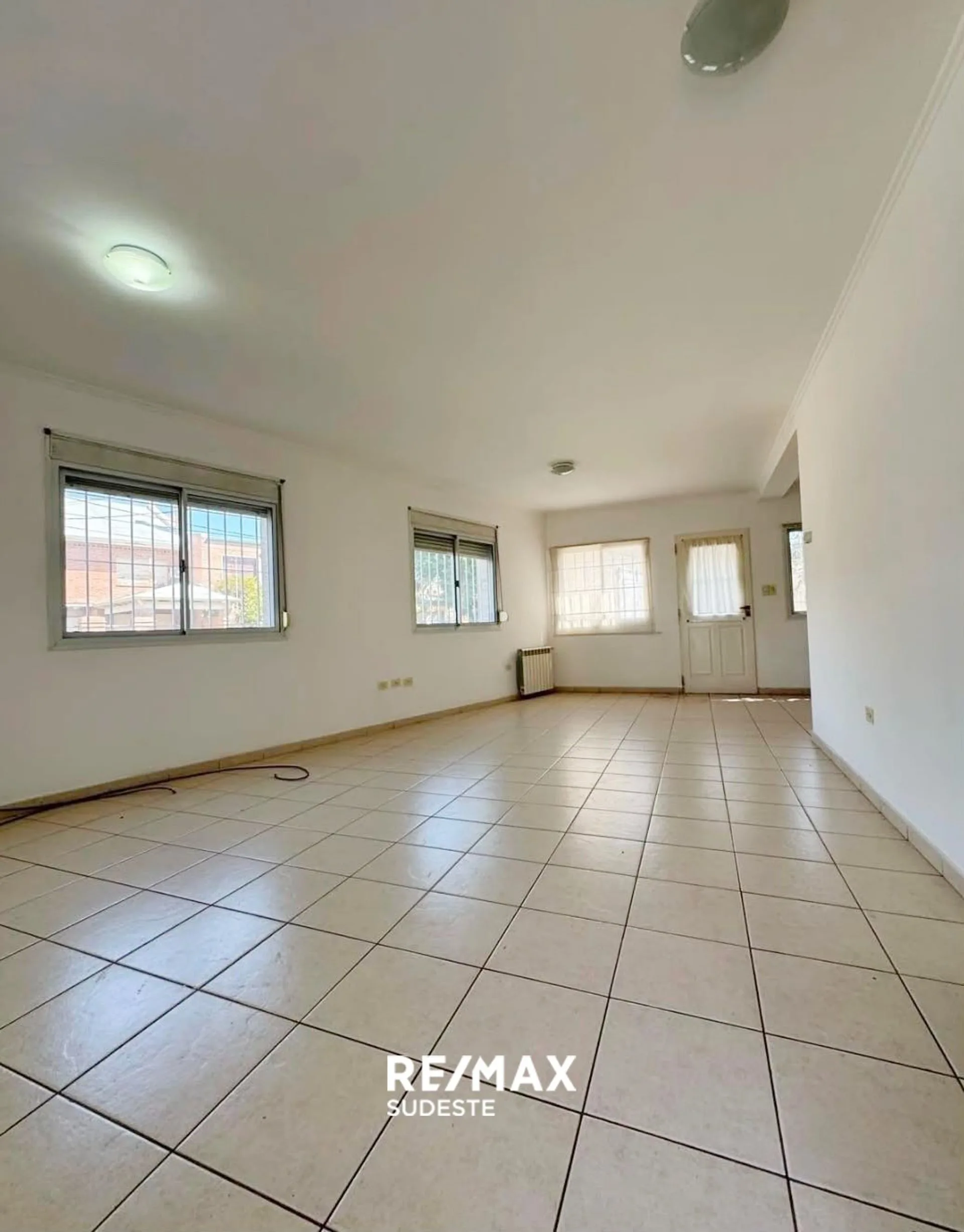 VENTA DUPLEX CON 3 DORMITORIOS foto 3