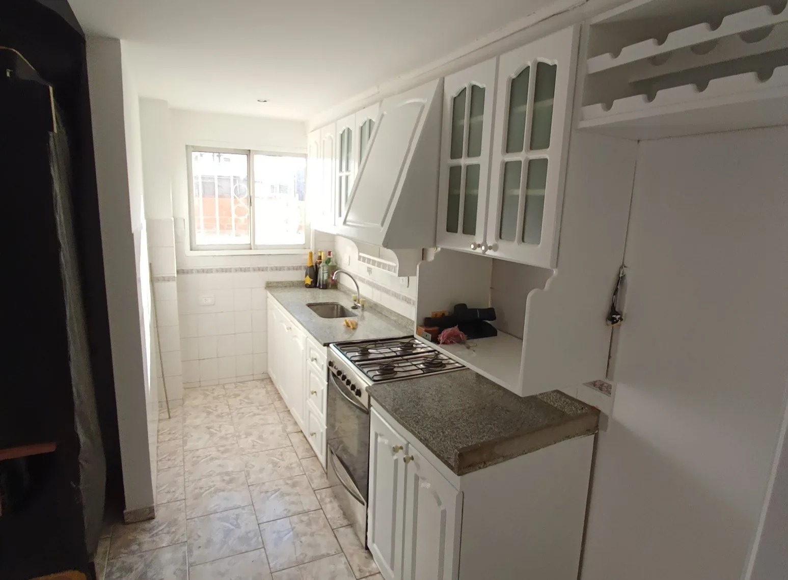 Departamento 3 Ambientes al Frente – Muy Luminoso y Recién Pintado – Excelente se escuchan ofertas!!! foto 4