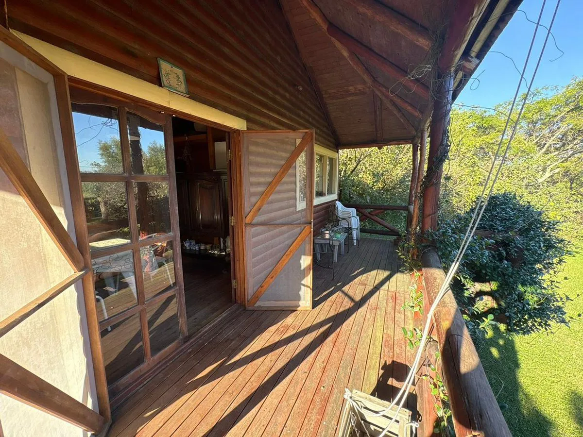 SE VENDE HERMOSA CABAÑA EN ARROYO LEYES foto 4