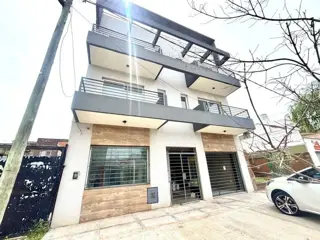 Departamento Tipo Casa 3 Ambientes con Cochera y Patio, Gba Sur - Zonaprop foto 1