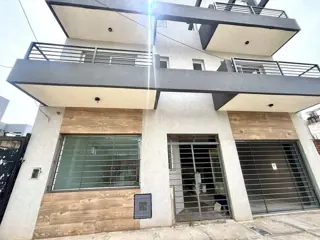 Departamento Tipo Casa 3 Ambientes con Cochera y Patio, Gba Sur - Zonaprop foto 3