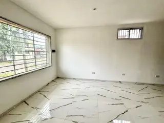 Departamento Tipo Casa 3 Ambientes con Cochera y Patio, Gba Sur - Zonaprop foto 5