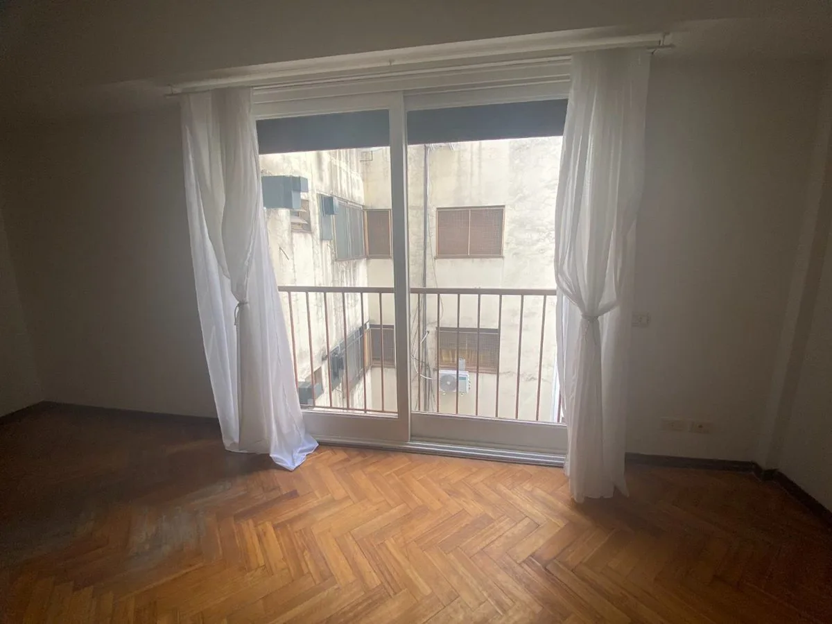 Departamento 3 amb. en venta en Flores con cochera foto 4