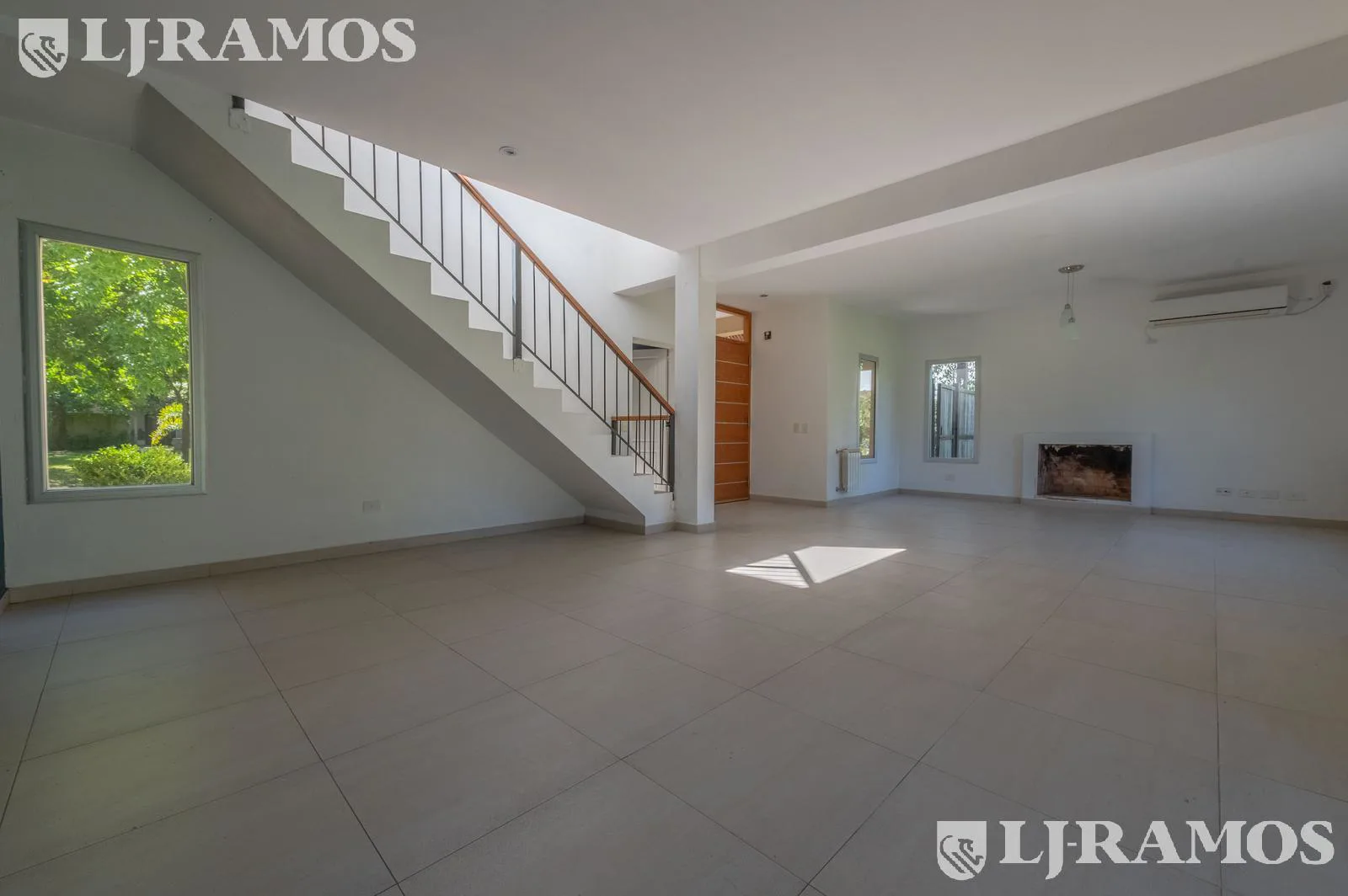 APTO CREDITO. LOTE INTERNO. SIN MUEBLES. foto 3