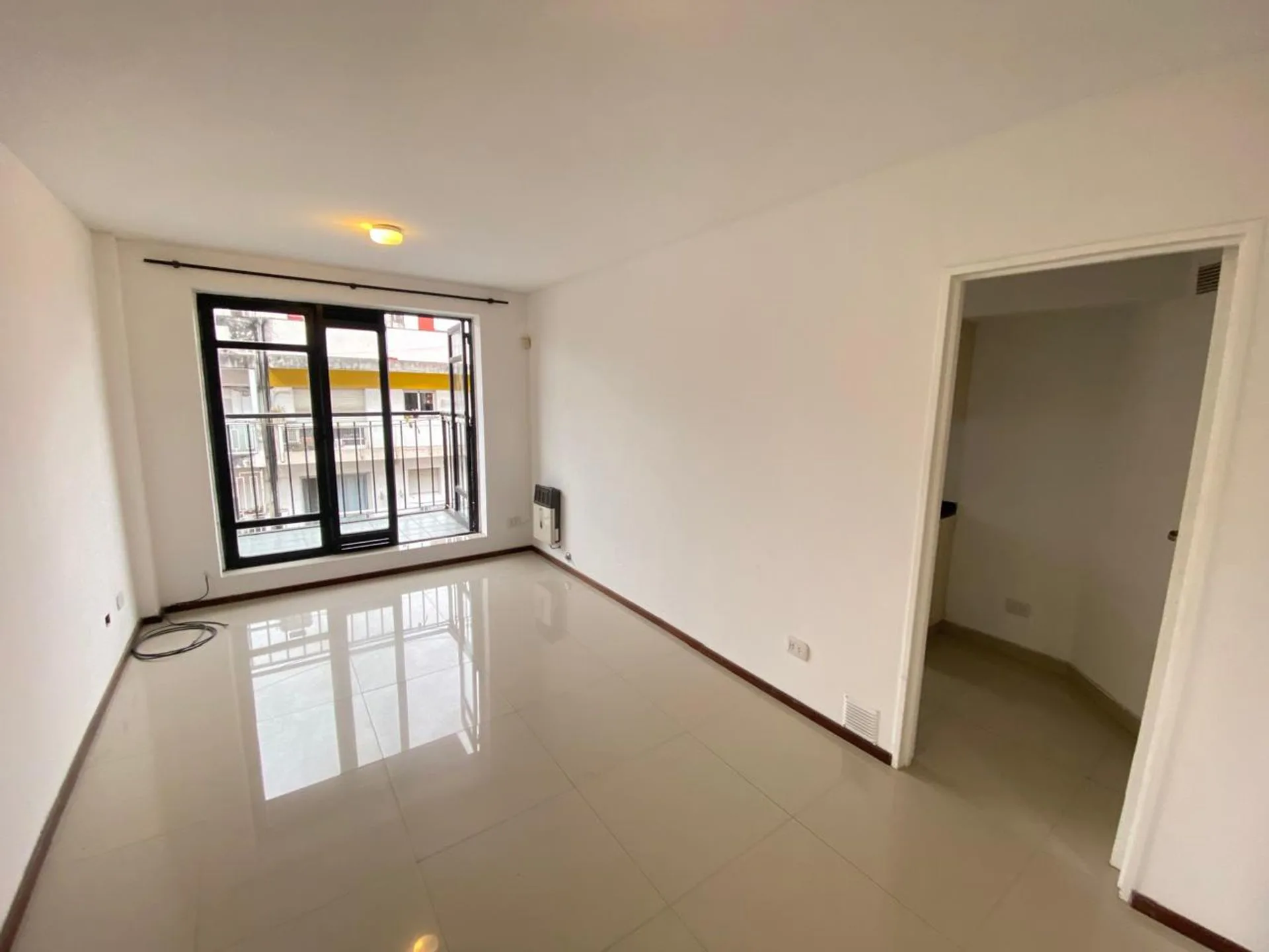 Venta departamento 1 dormitorio con balcón foto 2