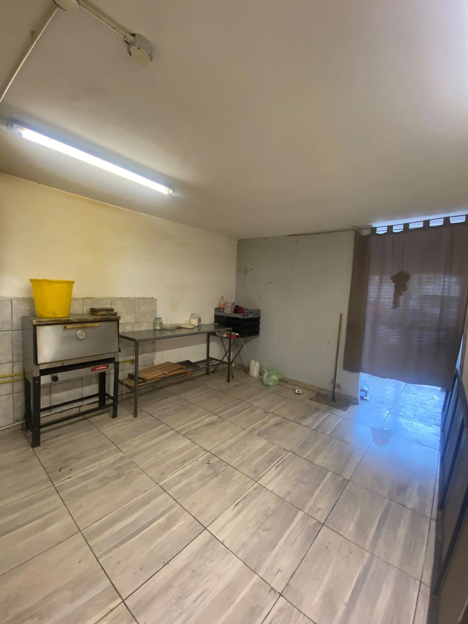 Local apto gastronómico Alto Allberdi foto 2