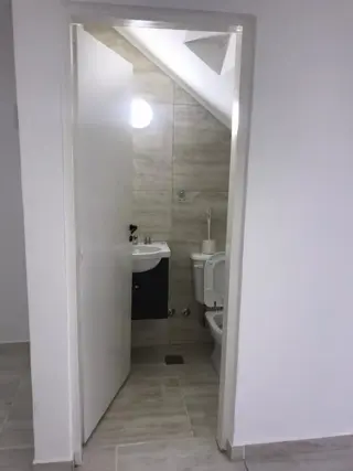 Alquiler impecable DUPLEX a estrenar excelente zona foto 4