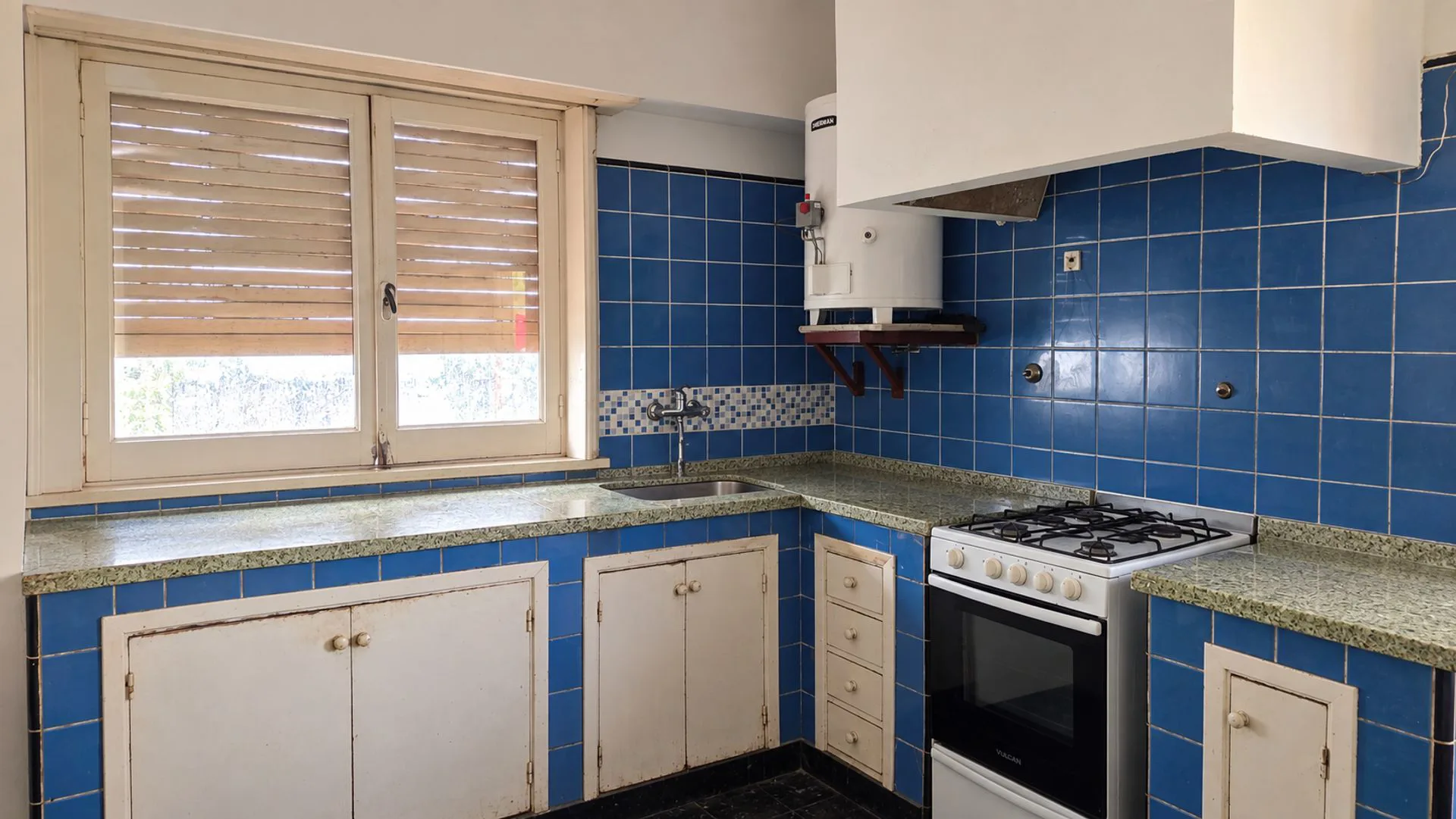 CASA EN VENTA MADARIAGA LOTE MULTIFAMILIAR foto 4