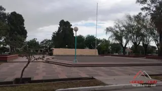 MENDOCASA INMOBILIARIA VENDE CASA EN RIVADAVIA BARRIO JARDIN MARCIAL PEREZ foto 4