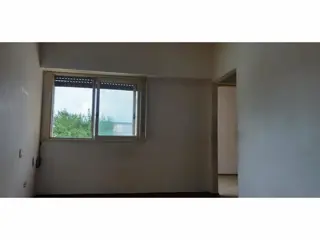 Departamento 2 ambientes con balcón foto 3