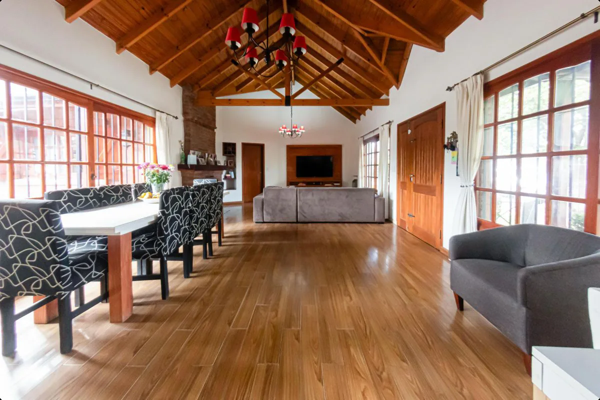 Chalet Casa Quinta Jardín Pileta Quincho Ranelagh foto 5
