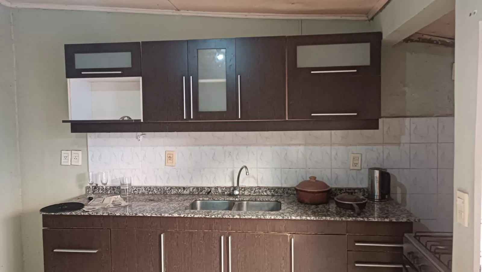 vendo casa con departamento interno en el Barrio Kennedy foto 5