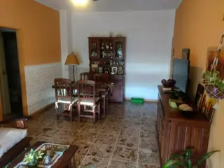 PH EN PRIMER PISO POR ESCALERA CON TERRAZA PROPIA, MUY LUMINOSO. SUPERFICIE TOTAL 160M2 foto 3