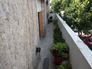 PH EN PRIMER PISO POR ESCALERA CON TERRAZA PROPIA, MUY LUMINOSO. SUPERFICIE TOTAL 160M2 foto 5