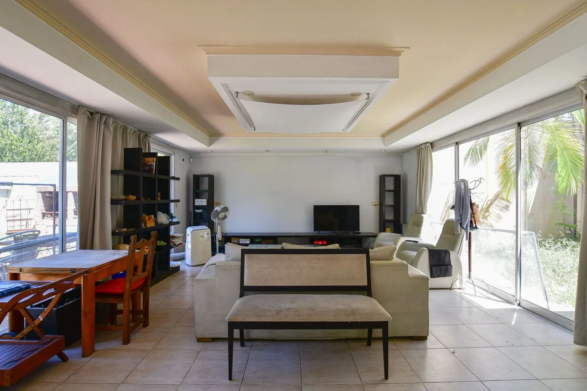 CASA 5 DORMITORIOS EN VENTA LA PLATA CON PILETA foto 5